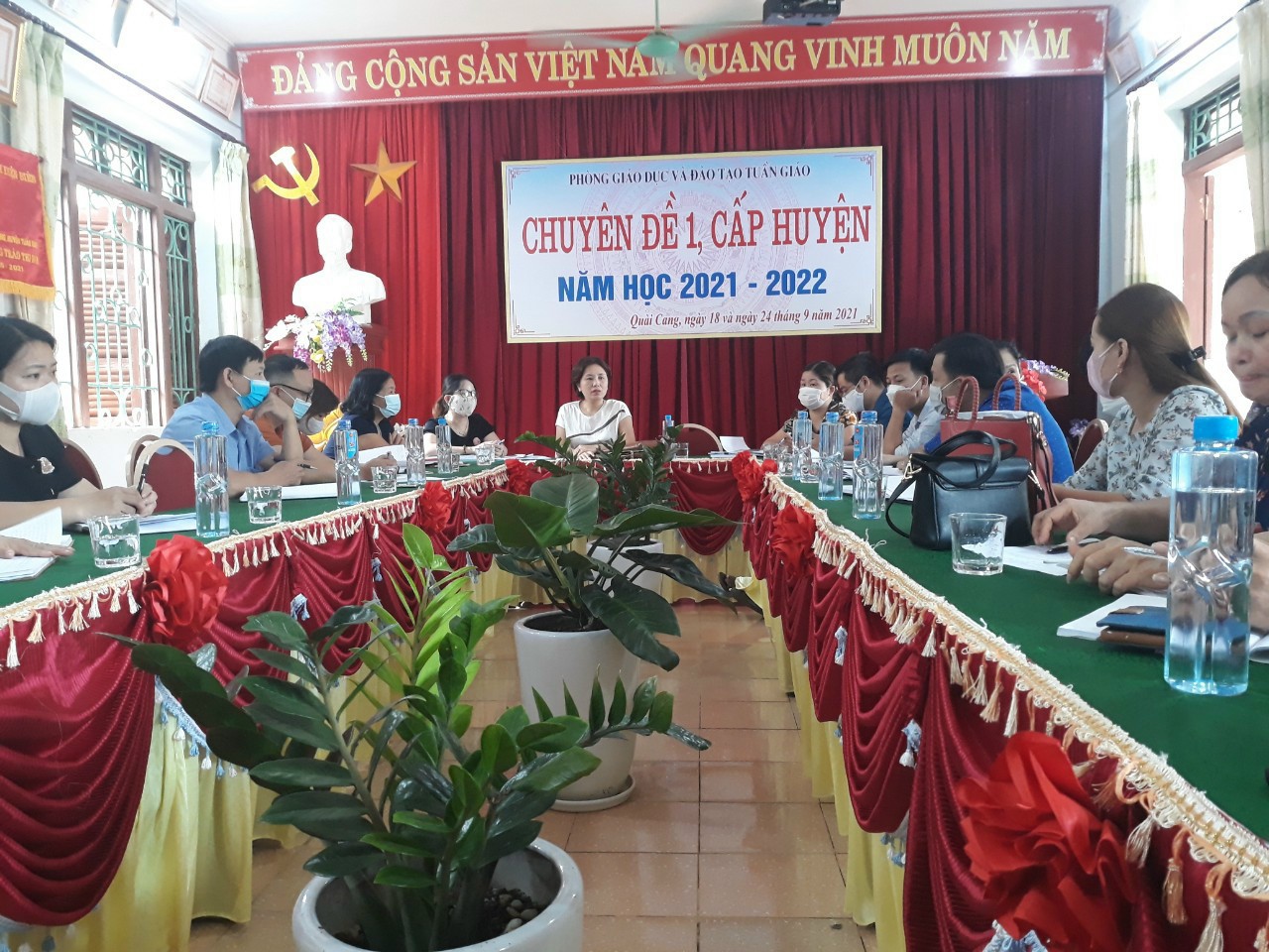 BÀI TRUYỀN THÔNG THÁNG 11/2021  Tên chuyên đề: Đổi mới phương pháp dạy học, tăng cường sử dụng các kĩ thuật dạy học tích cực vào giảng dạy môn Lịch sử trong trường THCS Quài Cang.