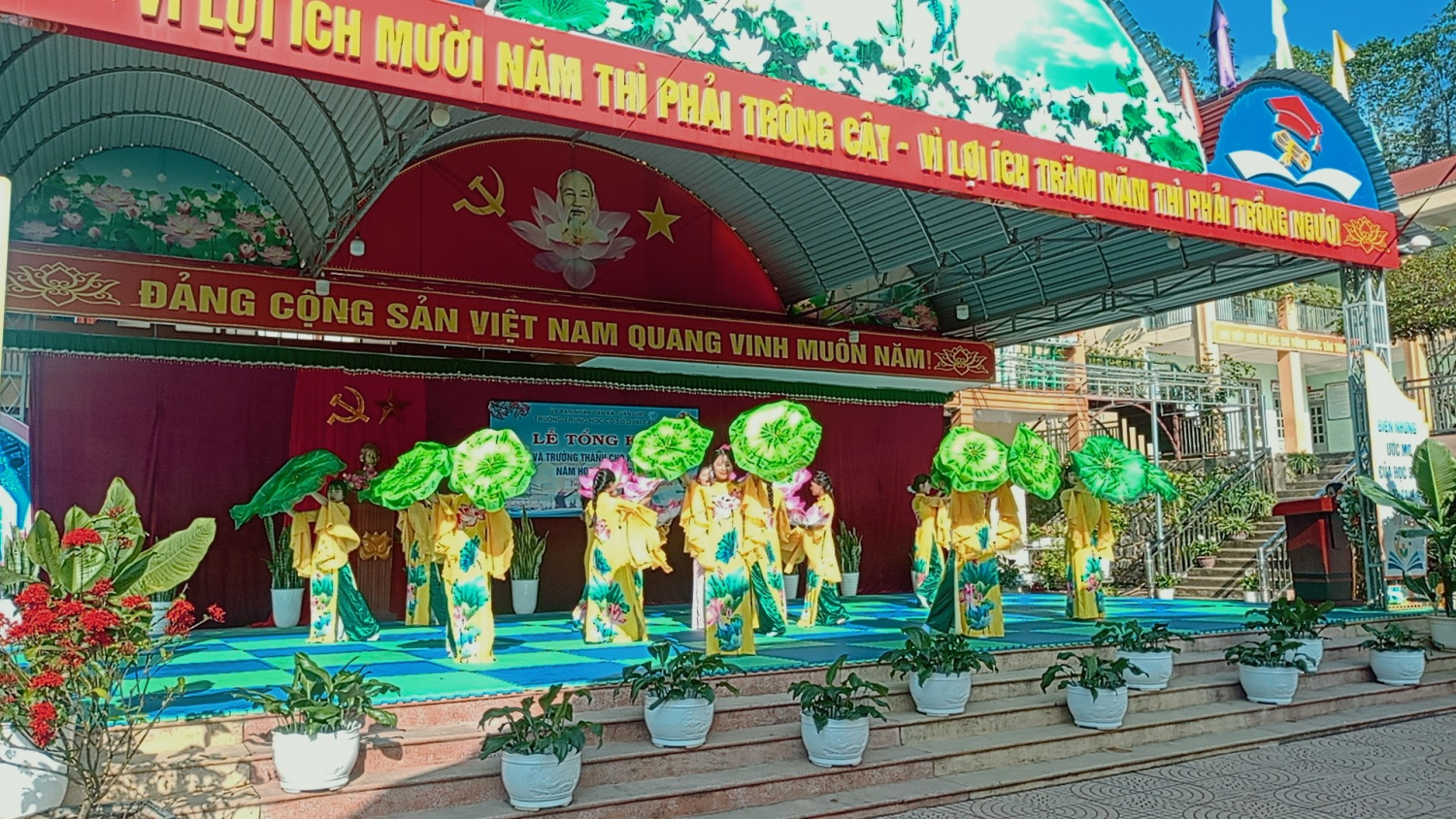 TRƯỜNG THCS QUÀI CANG LONG TRỌNG TỔ CHỨC LỄ TỔNG KẾT NĂM HỌC 2025–2026: KHÉP LẠI MỘT HÀNH TRÌNH  MỞ RA NHỮNG KHÁT VỌNG MỚI